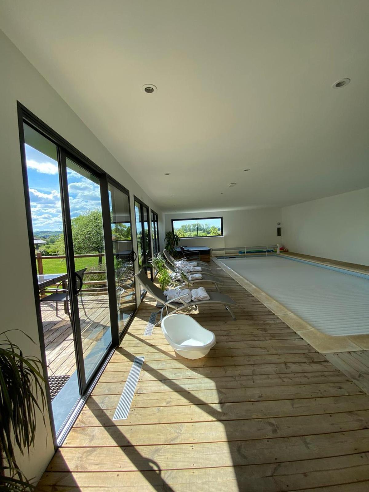 Piscine Interieure Privee Chauffee Toute L Annee Et Spa St Martin Saint-Martin-l'Hortier Exterior foto